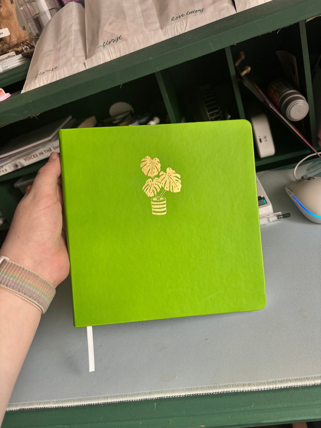 Monstera Dot Grid Journal: Botanical Sketchbook, 160gsm