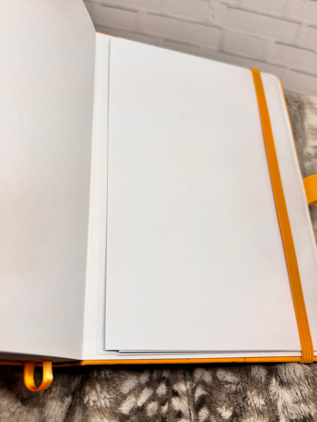 Sunflower & Bee A5 Dot Grid Journal: Yellow Vegan Leather, Gold Foil